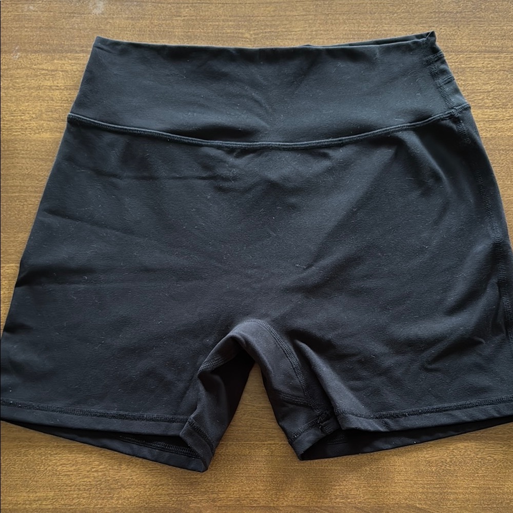Buffbunny legacy short 4”